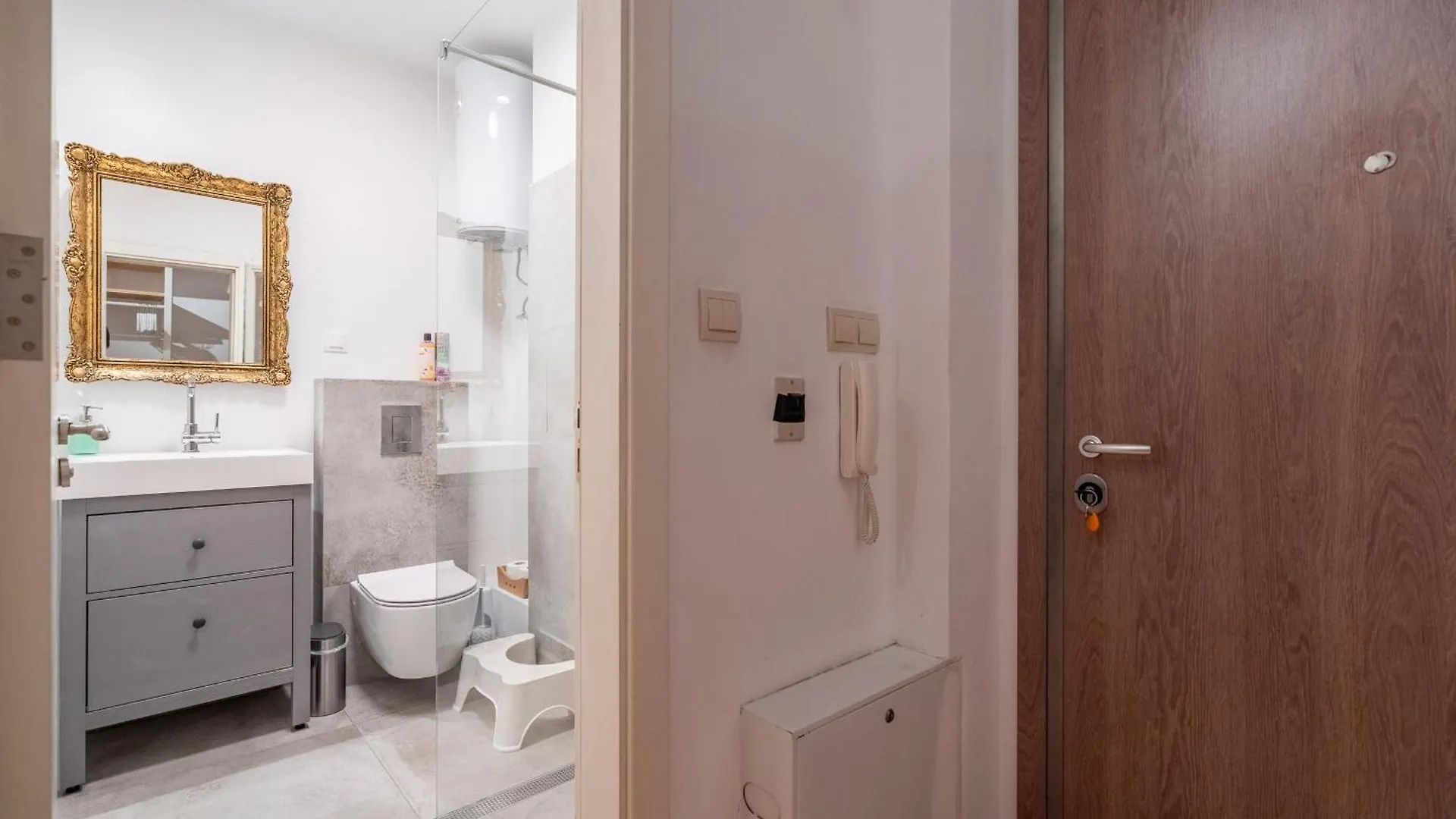 1 Bedroom Natural Condo Sofia Apartment